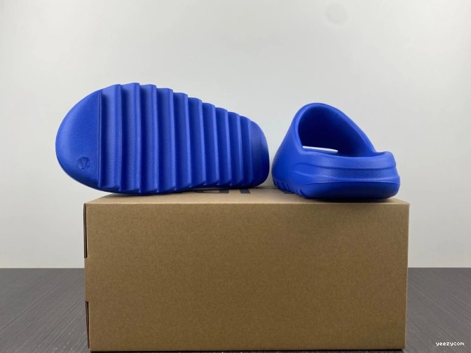 Azure Slide ID4133 Yeezy Adidas 1005